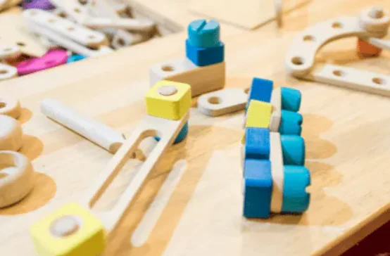 Educational wooden toys