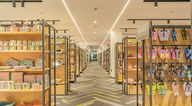 Toptrade 1,200㎡ Yiwu Showroom